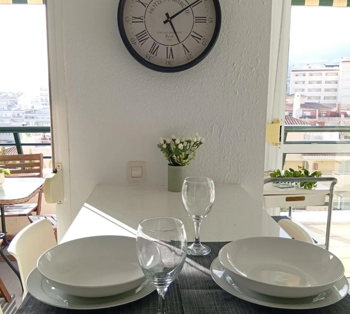 Precioso Apartamento Con Vista Al Mar En Benalmádena