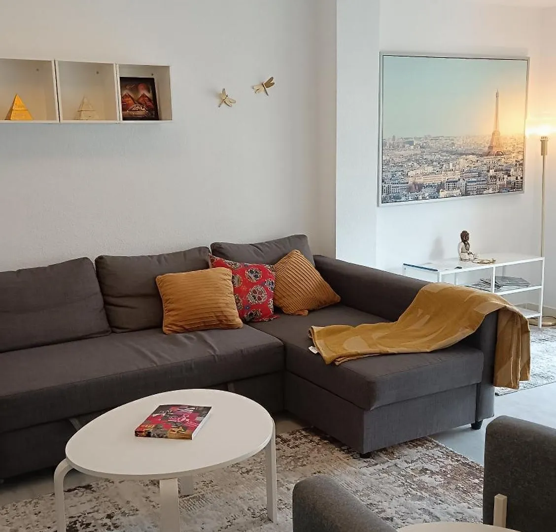 Precioso Apartamento Con Vista Al Mar En Benalmádena
